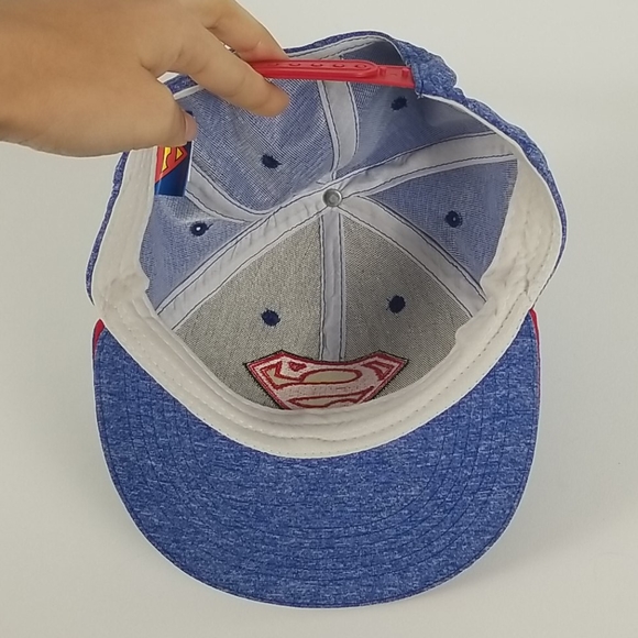Men's Superman adjustable Hat - Picture 4 of 5